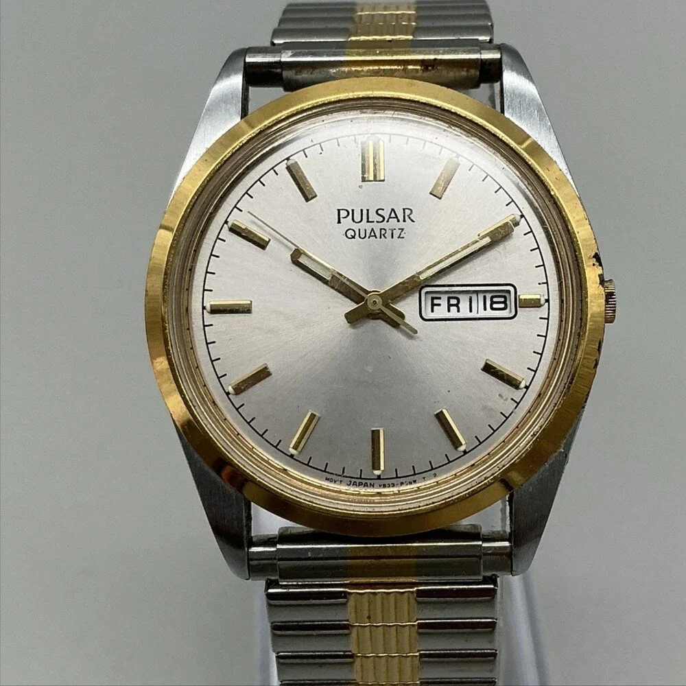 Vintage Pulsar Mens Watch 35mm V-533-8A50 Day Date Two Tone Stretch New Battery